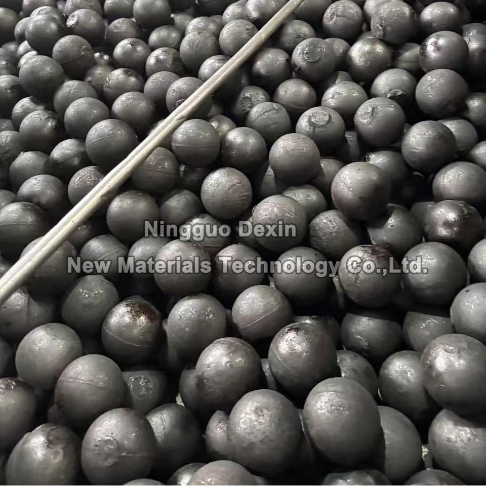 1756948218195412.jpg 40mm Cr 15 High Chrome Grinding Balls.jpg