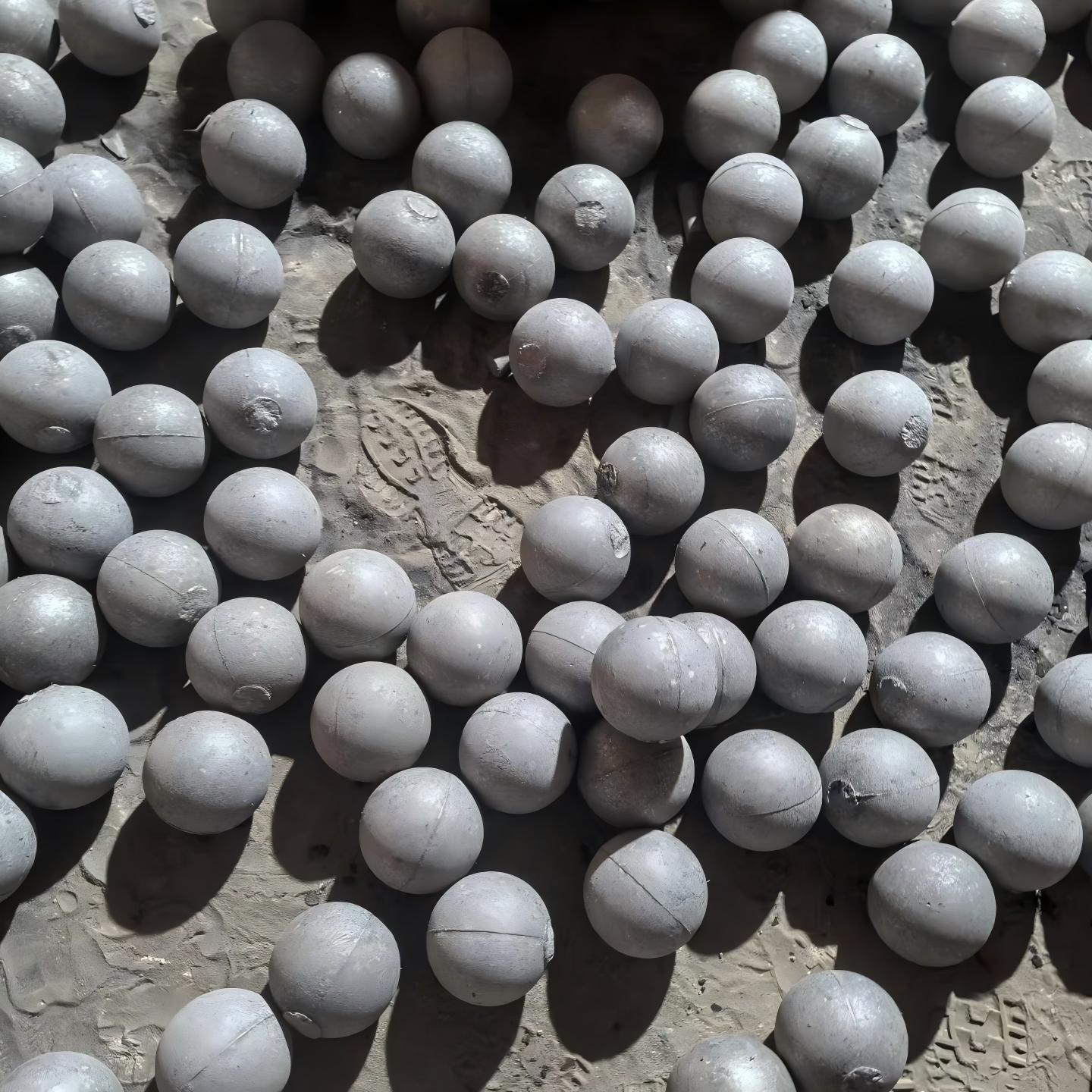 Ball Mill Grinding Ball Manufacturer.jpg